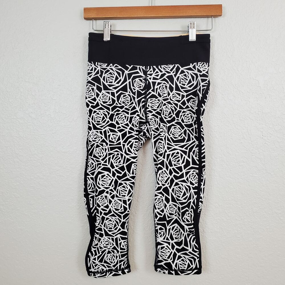 Lululemon Leggings Womens Size 2 Real Quick Crop Full-On Luxtreme Posey Black